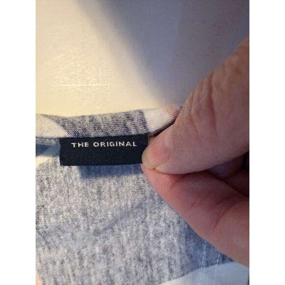 Here's an SEO-optimized listing for your Ben Sherman T-shirt (size XL): - Picture 6 of 10